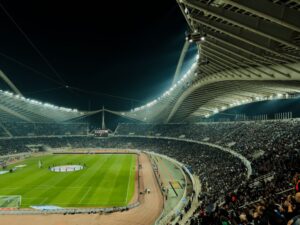 Sân vận động World Cup rực sáng trước giờ bóng lăn